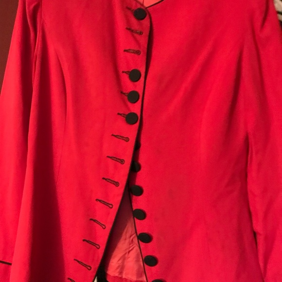 Unique red blazer-w/ buttons  & imitation  eyelets - Picture 4 of 4